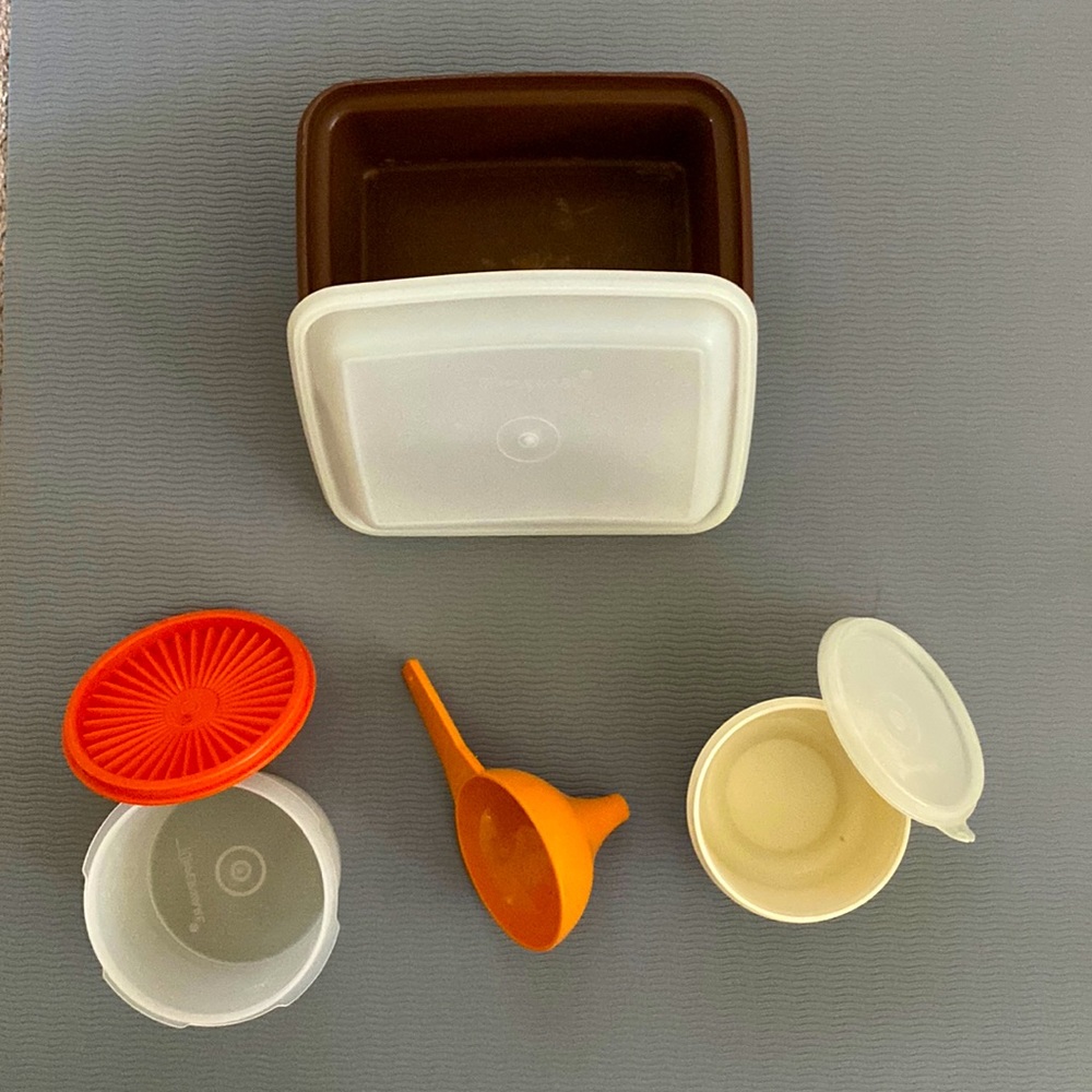 Tupperware set - Vintage